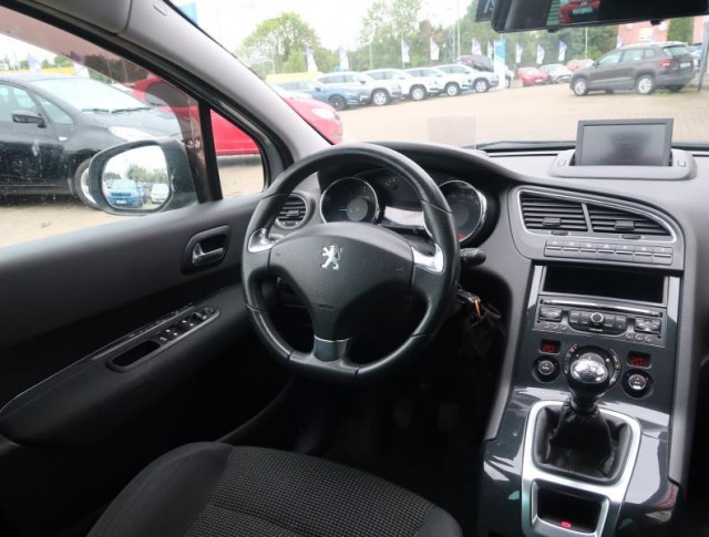 Peugeot 5008  2.0 BlueHDi 