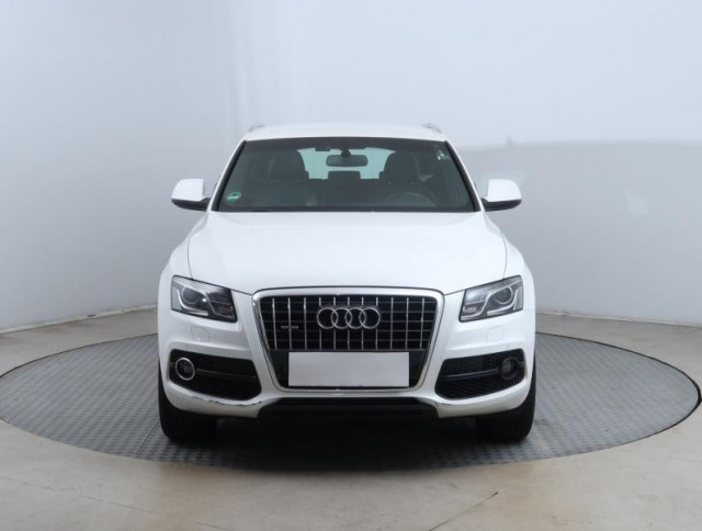 Audi Q5  2.0 TDI S line