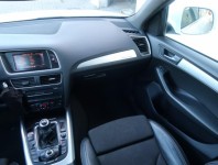 Audi Q5  2.0 TDI S line