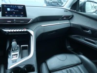 Peugeot 5008  1.6 HDi 