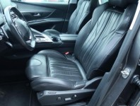 Peugeot 5008  1.6 HDi 