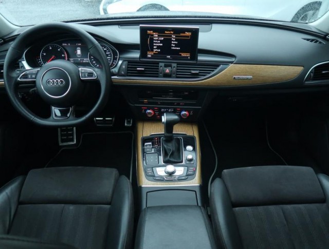 Audi A6 Allroad  3.0 TDI 