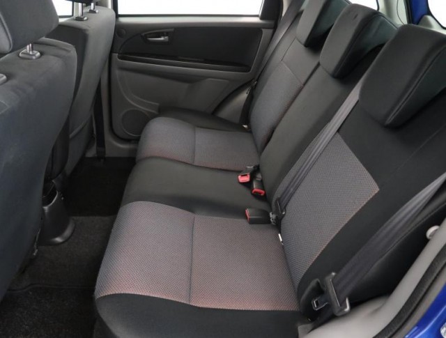 Suzuki SX4  1.6 VVT GL