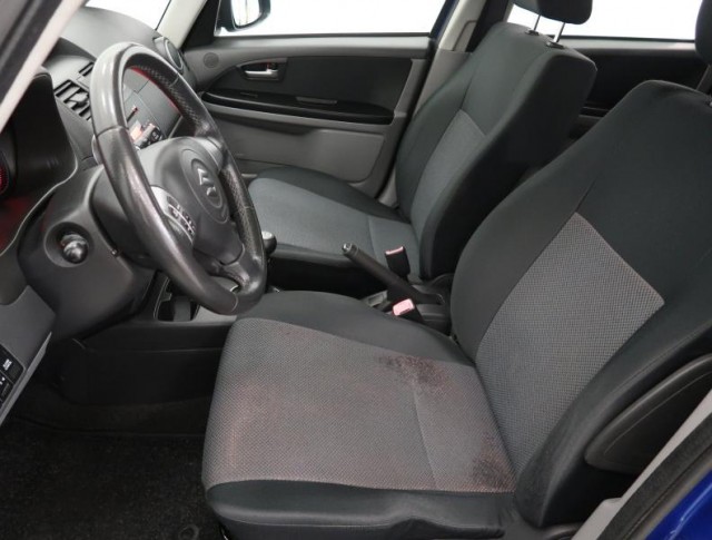 Suzuki SX4  1.6 VVT GL