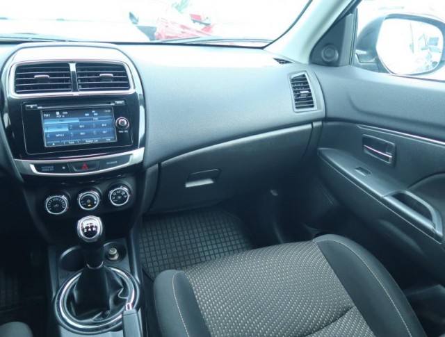 Mitsubishi ASX  1.6 MIVEC 