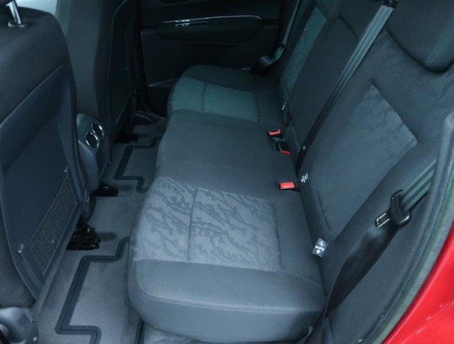 Peugeot 3008  1.6 HDi 