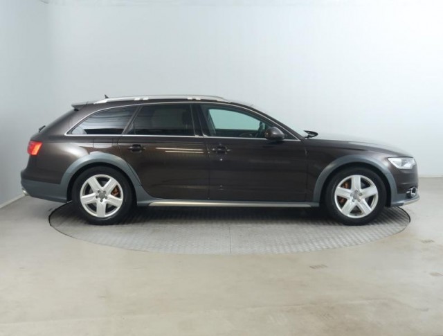 Audi A6 Allroad  3.0 TDI 