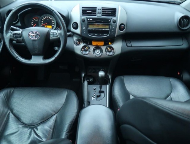 Toyota RAV 4  2.2 D-4D 