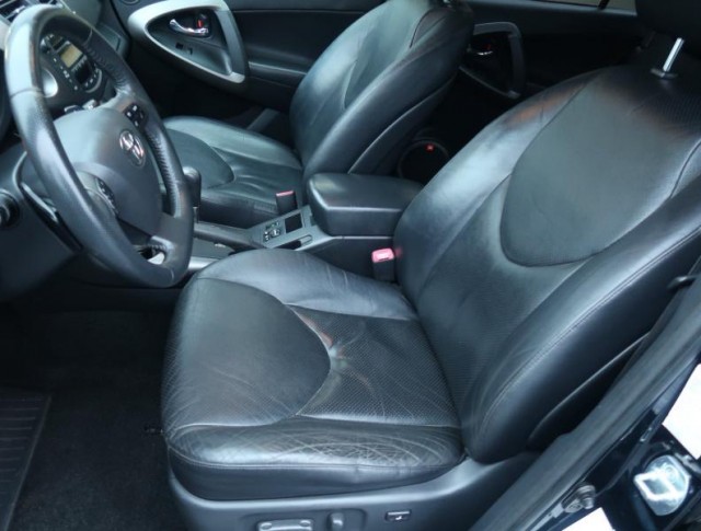 Toyota RAV 4  2.2 D-4D 