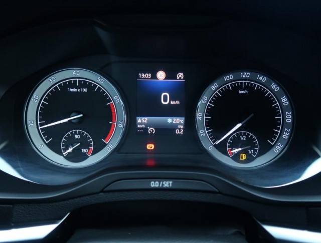 Škoda Karoq  1.5 TSI Style