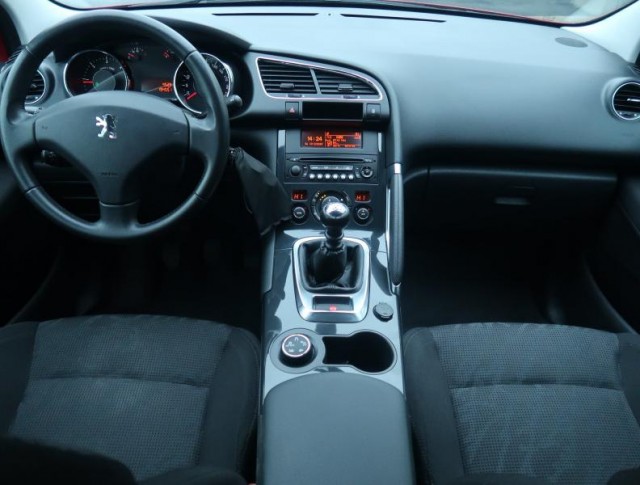 Peugeot 3008  1.6 HDi 