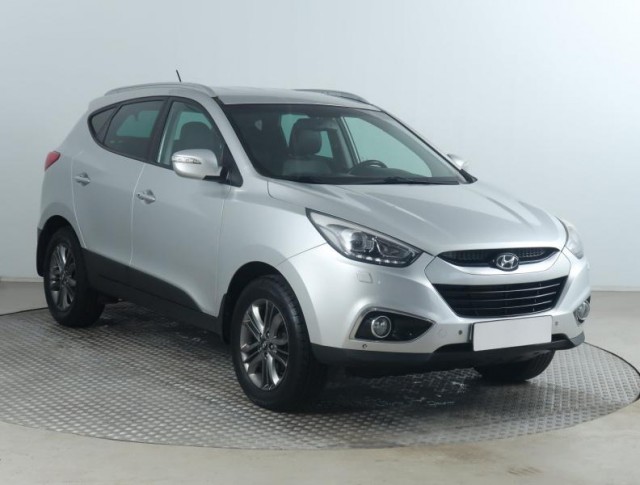 Hyundai ix35  2.0 CRDi Trikolor