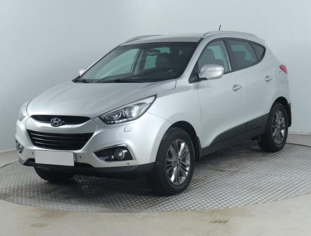 Hyundai ix35  2.0 CRDi Trikolor