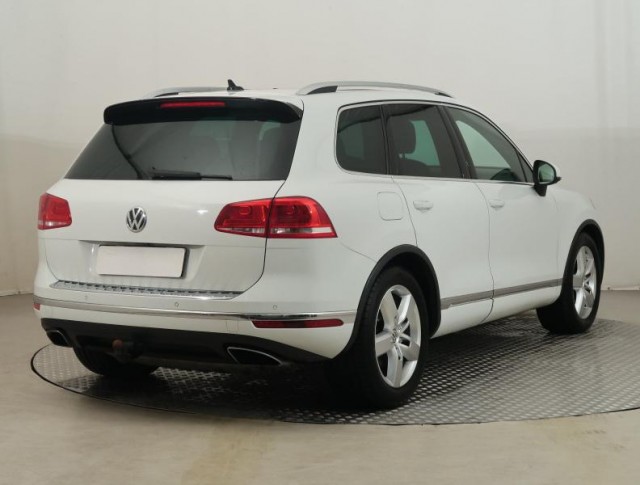 Volkswagen Touareg  3.0 TDI R-Line