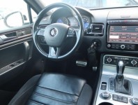 Volkswagen Touareg  3.0 TDI R-Line