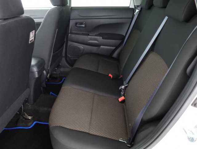 Mitsubishi ASX  2.0 MIVEC 