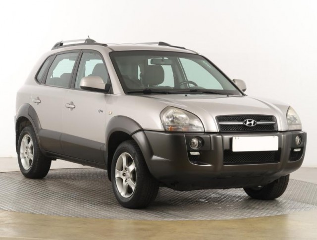 Hyundai Tucson  2.0 i 