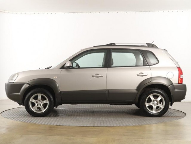 Hyundai Tucson  2.0 i 