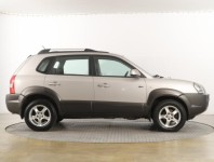 Hyundai Tucson  2.0 i 