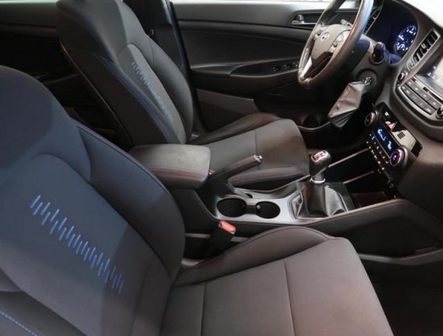 Hyundai Tucson  1.7 CRDi 