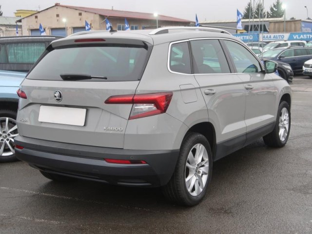 Škoda Karoq  1.0 TSI Style