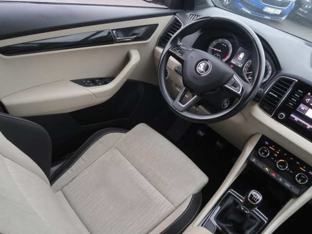 Škoda Karoq  1.0 TSI Style