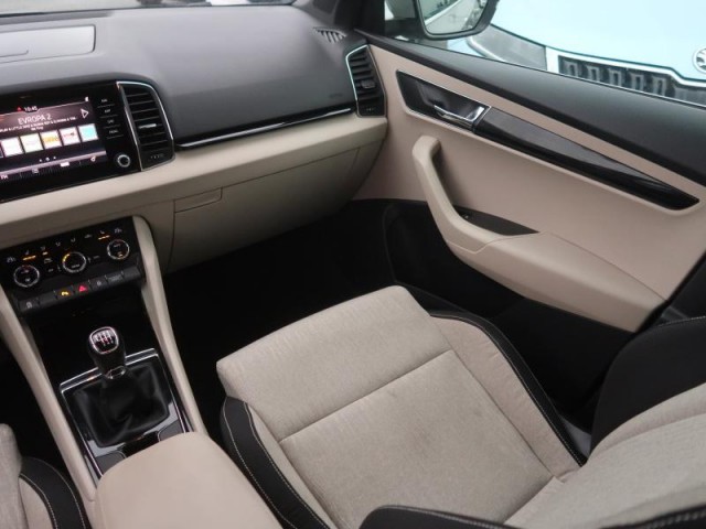 Škoda Karoq  1.0 TSI Style