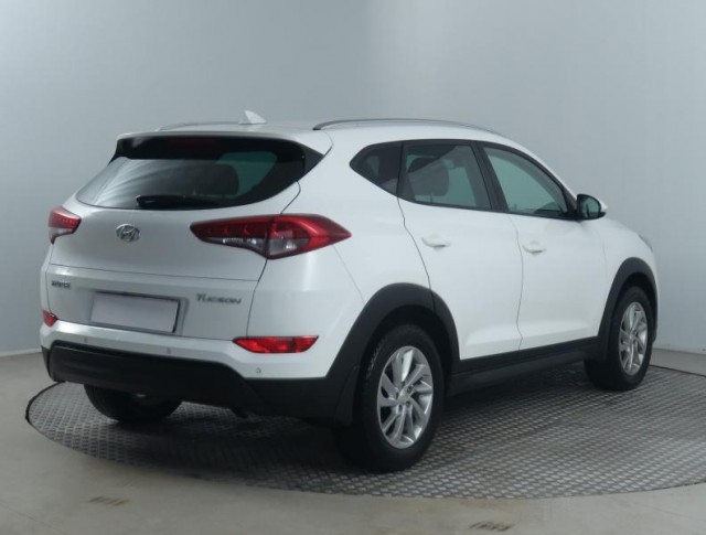 Hyundai Tucson  1.7 CRDi 