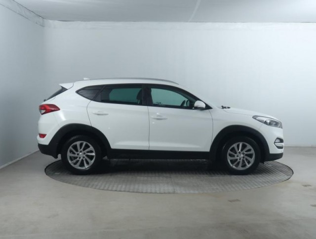 Hyundai Tucson  1.7 CRDi 
