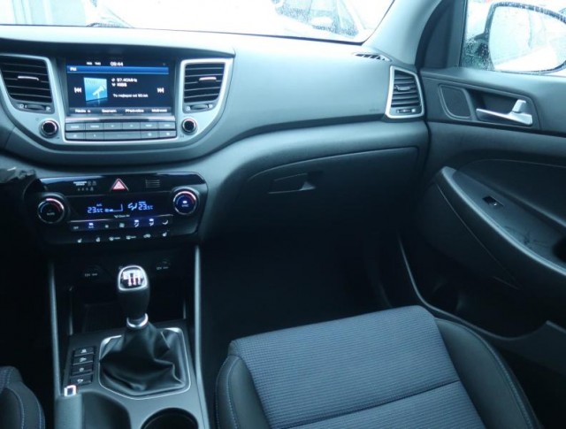 Hyundai Tucson  1.7 CRDi 