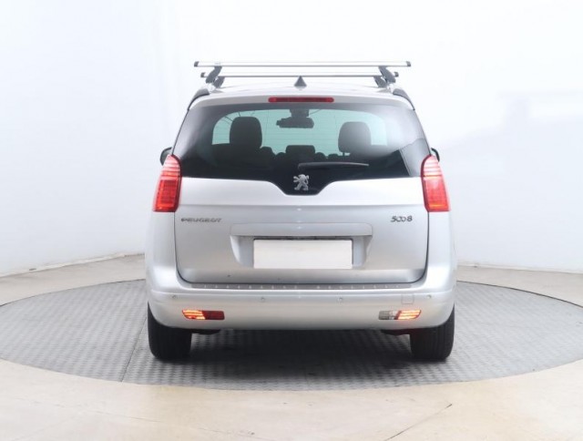 Peugeot 5008  2.0 BlueHDi 