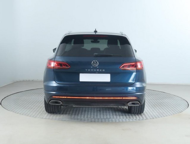 Volkswagen Touareg  3.0 TDI R-Line