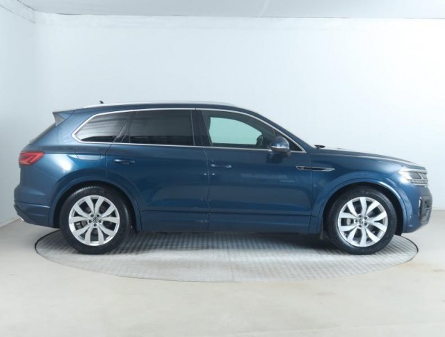 Volkswagen Touareg  3.0 TDI R-Line