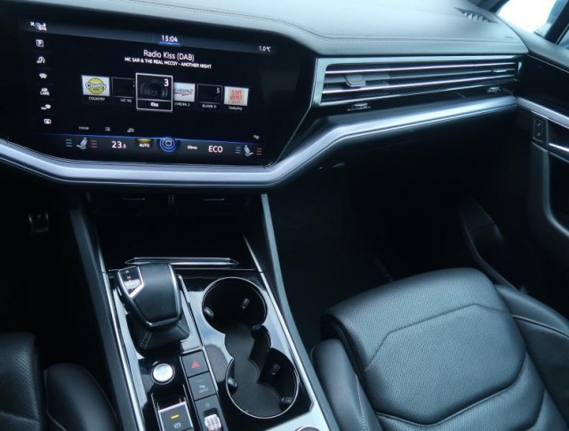 Volkswagen Touareg  3.0 TDI R-Line