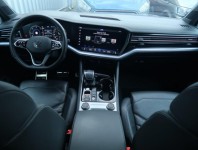 Volkswagen Touareg  3.0 TDI R-Line