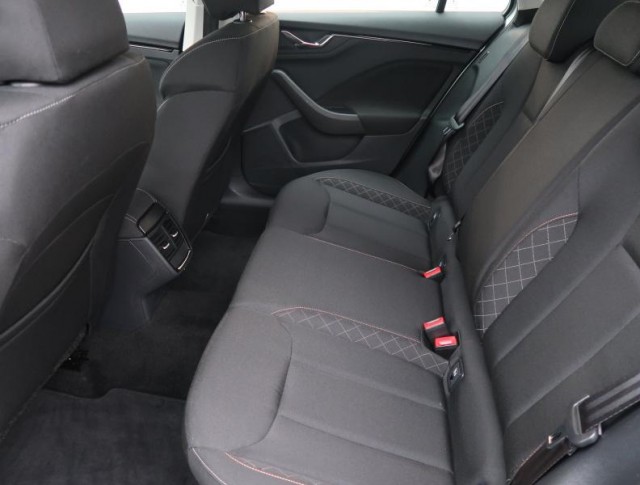 Škoda Kamiq  1.0 TSI 