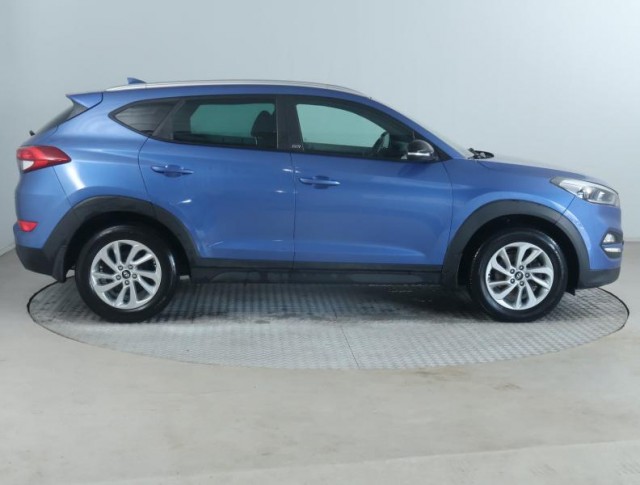 Hyundai Tucson  1.7 CRDi 