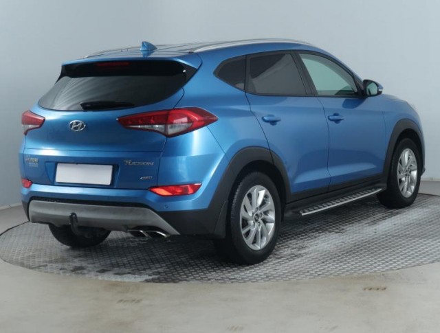 Hyundai Tucson  2.0 CRDi 