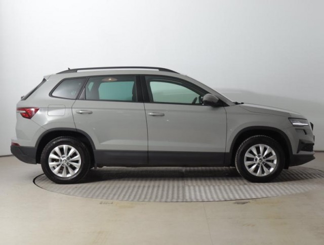 Škoda Karoq  1.5 TSI Fresh