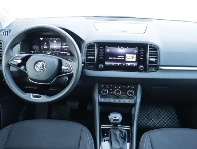 Škoda Karoq  1.5 TSI Fresh