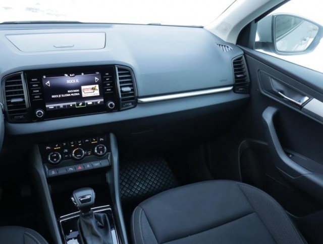 Škoda Karoq  1.5 TSI Fresh