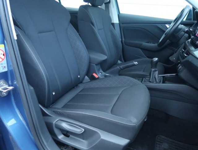 Škoda Kamiq  1.0 TSI Ambition Plus