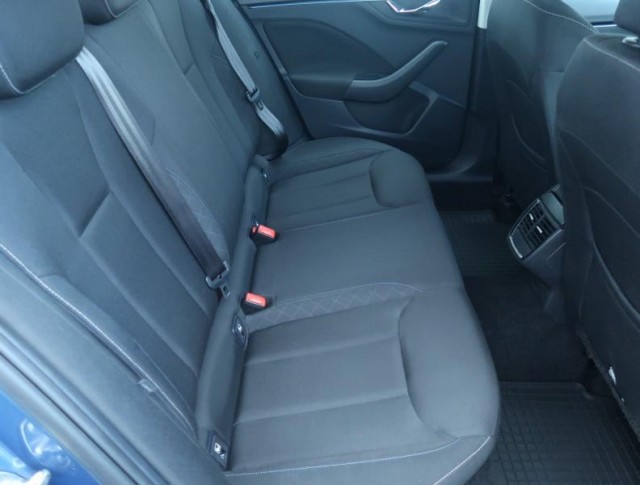 Škoda Kamiq  1.0 TSI Ambition Plus