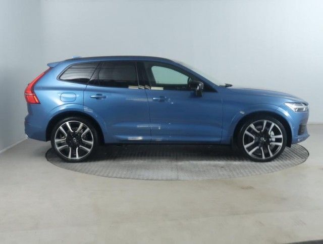 Volvo XC60  B6 AWD R-Design