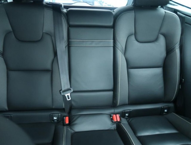 Volvo XC60  B6 AWD R-Design