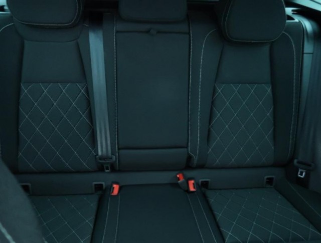 Škoda Karoq  1.5 TSI Sportline