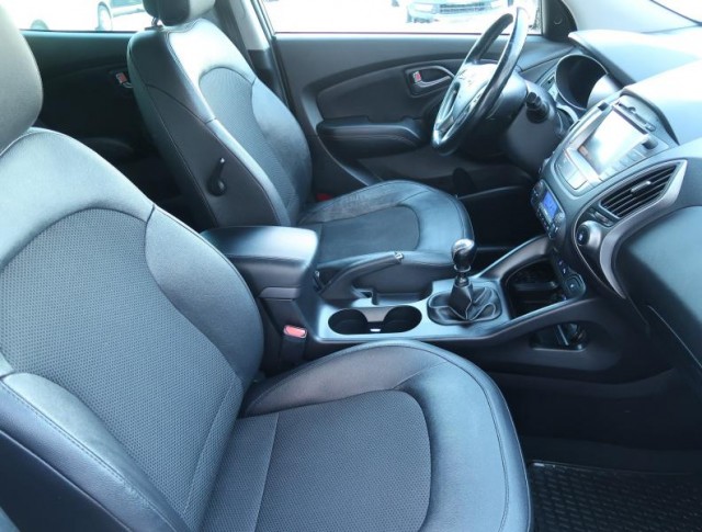 Hyundai ix35  2.0 CRDi 