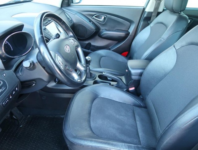 Hyundai ix35  2.0 CRDi 