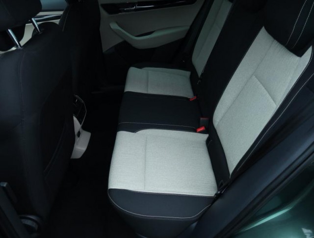 Škoda Karoq  1.5 TSI Style