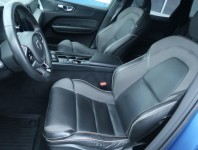 Volvo XC60  B6 AWD R-Design